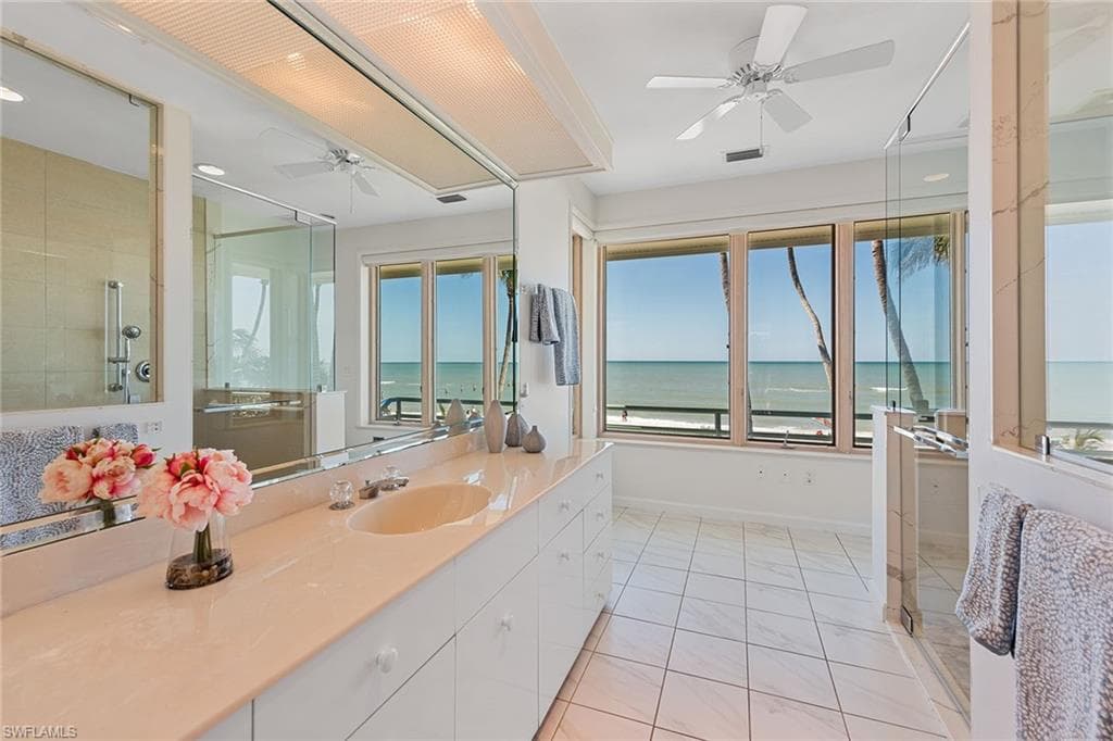 30 3rd Ave S, Naples, FL 34102-19