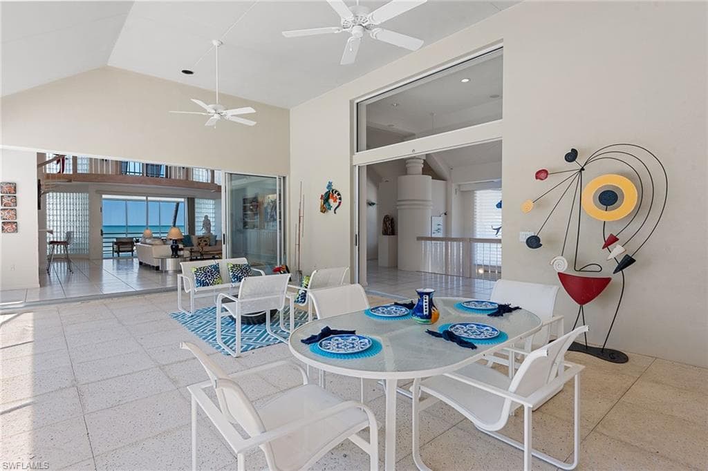 30 3rd Ave S, Naples, FL 34102-32
