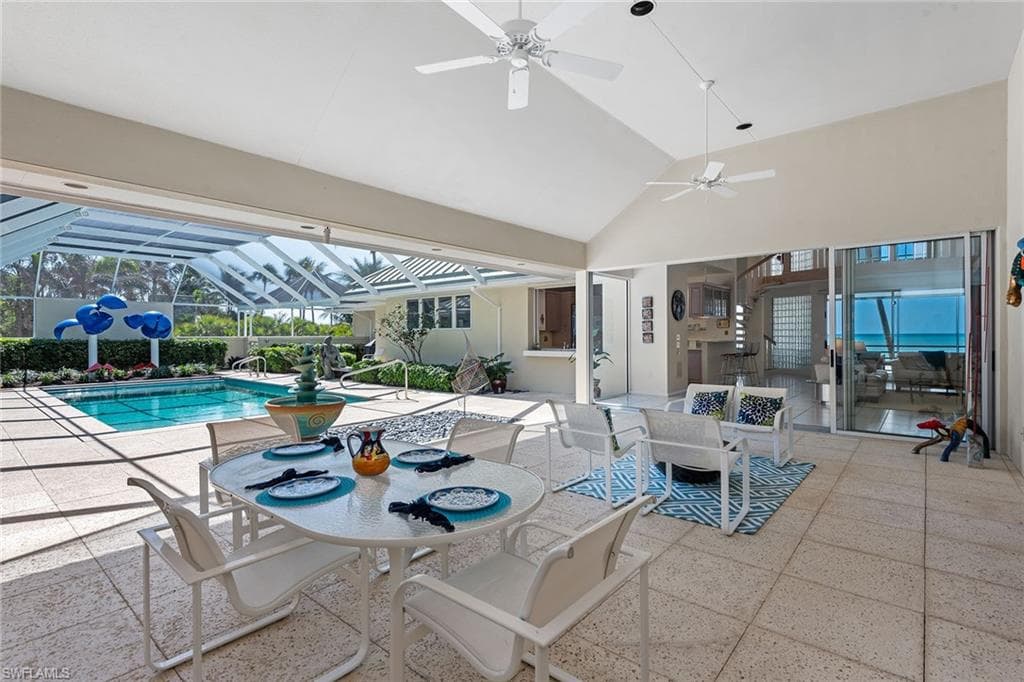 30 3rd Ave S, Naples, FL 34102-34