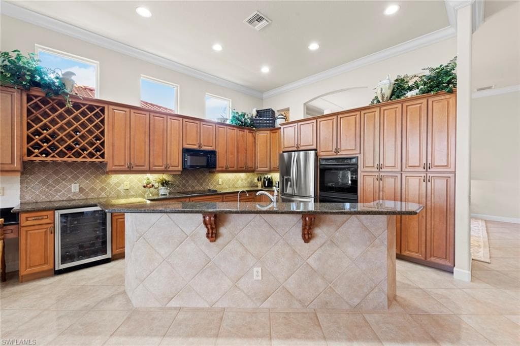 1438 Via Portofino, Naples, FL 34108-23