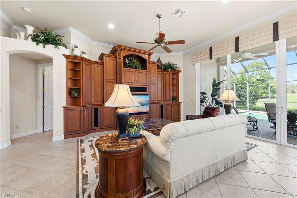 1438 Via Portofino, Naples, FL 34108-26