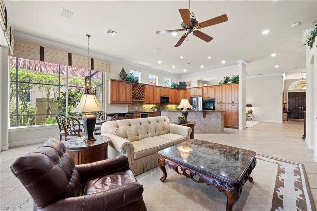 1438 Via Portofino, Naples, FL 34108-28