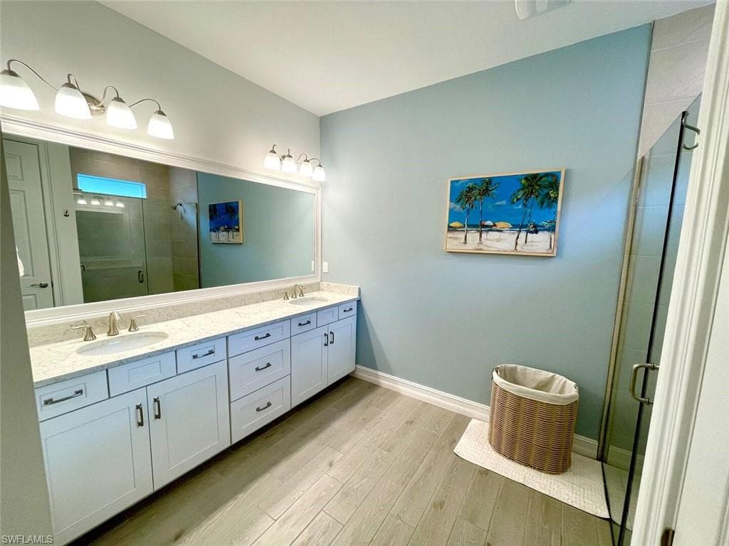 299 Tamarindo Ln, Naples, FL 34114-14