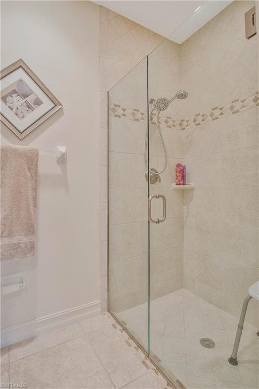1015 Tarpon Cove Dr 1403, Naples, FL 34110-27