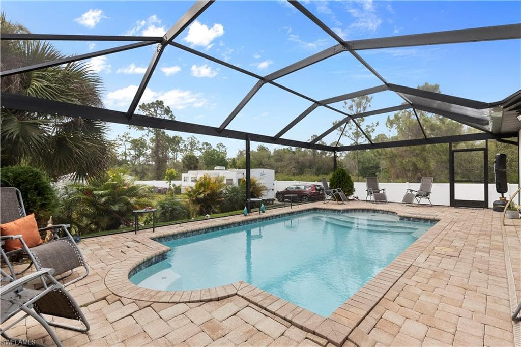 1015 Greenwood Ave, Lehigh Acres, fl 33972-21