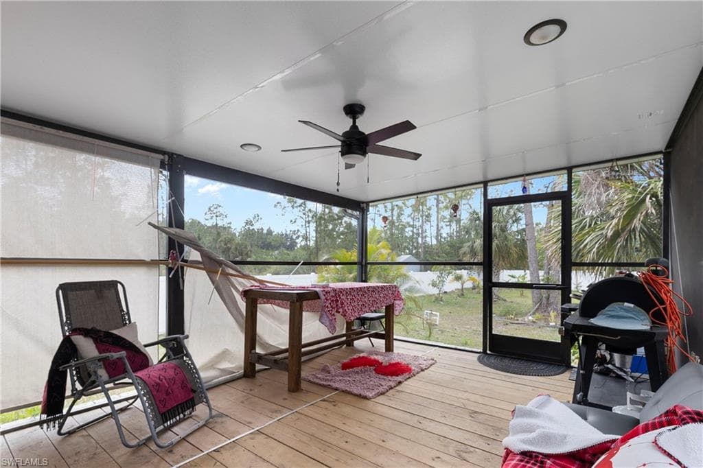 1015 Greenwood Ave, Lehigh Acres, fl 33972-24