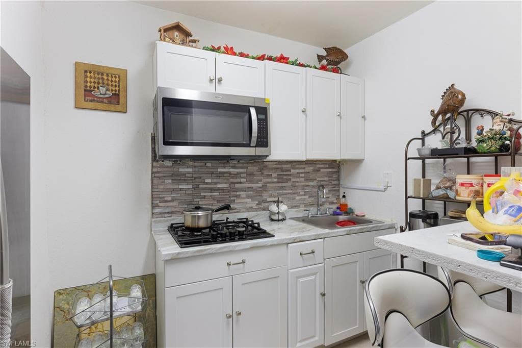 1015 Greenwood Ave, Lehigh Acres, fl 33972-27