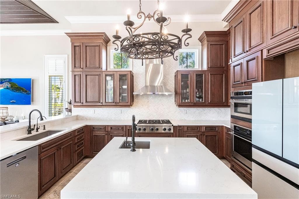 1801 Kingfish Rd, Naples, FL 34102-10