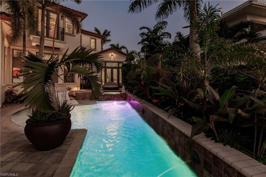 1801 Kingfish Rd, Naples, FL 34102-36