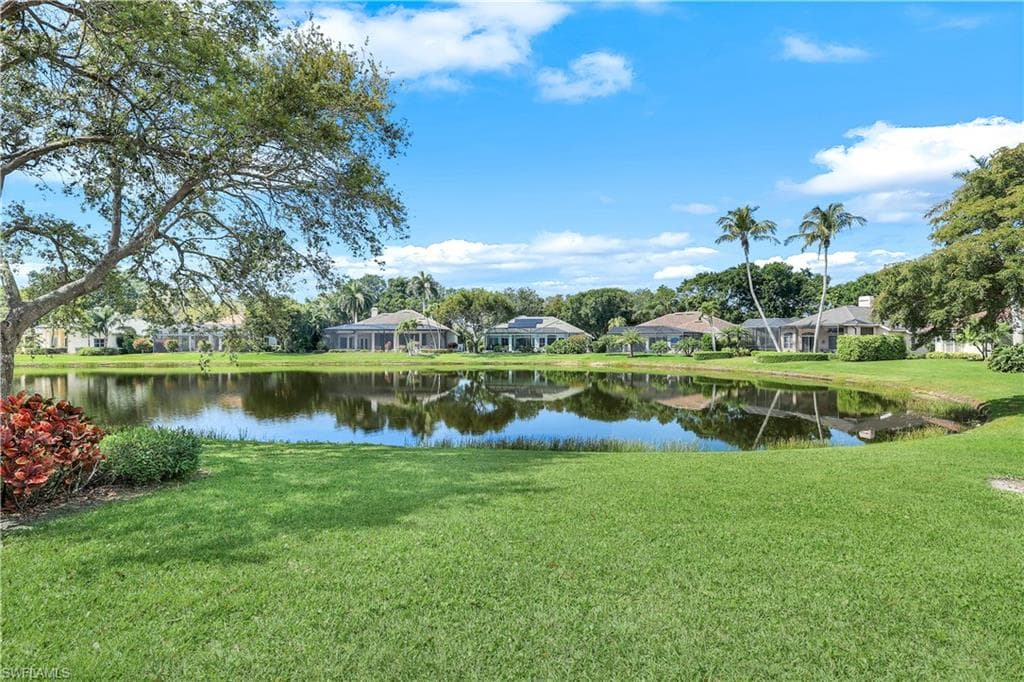 914 Spanish Moss Trl, Naples, FL 34108-43