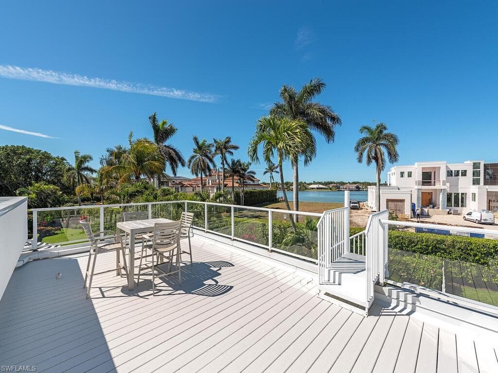 2261 Trout Ct, Naples, FL 34102-20