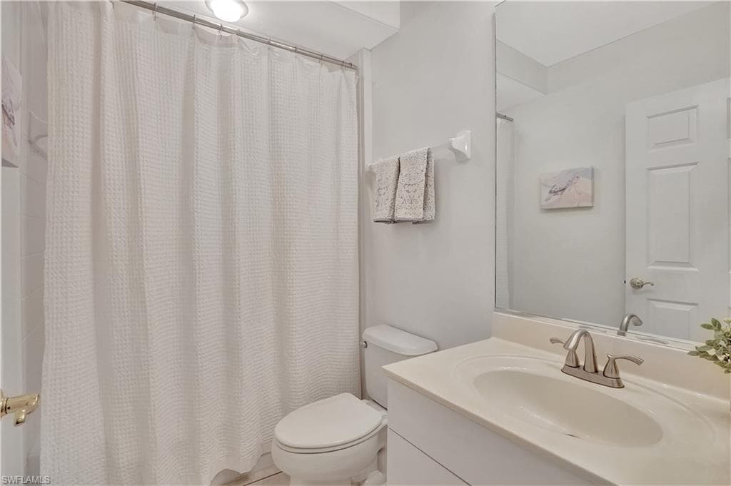 849 Carrick Bend Cir 102, Naples, FL 34110-26