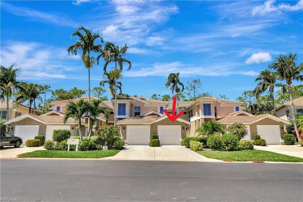 849 Carrick Bend Cir 102, Naples, FL 34110-30
