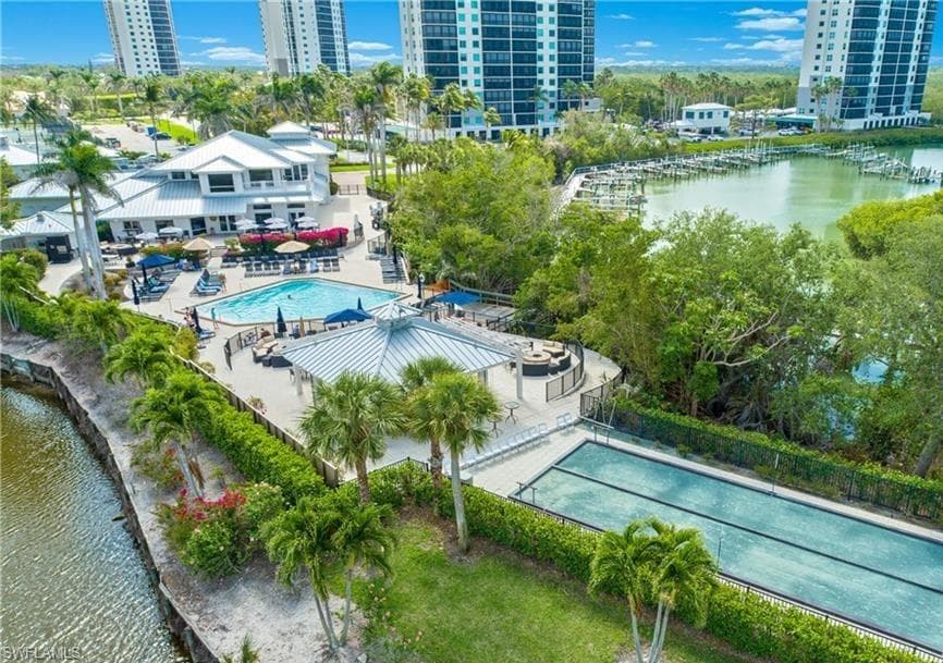 849 Carrick Bend Cir 102, Naples, FL 34110-40