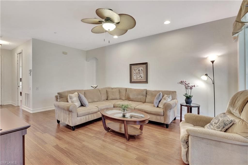 849 Carrick Bend Cir 102, Naples, FL 34110-5