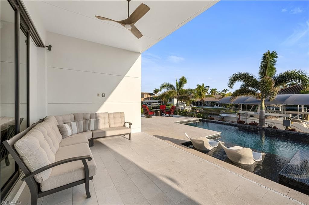 836 Miramar Ct, Cape Coral, FL 33904-29