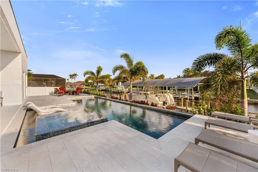 836 Miramar Ct, Cape Coral, FL 33904-32
