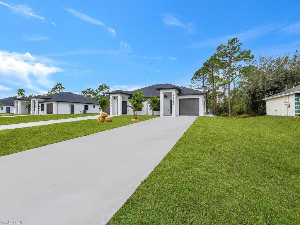 4738-4740 Douglas Ln, Lehigh Acres, FL 33973-26