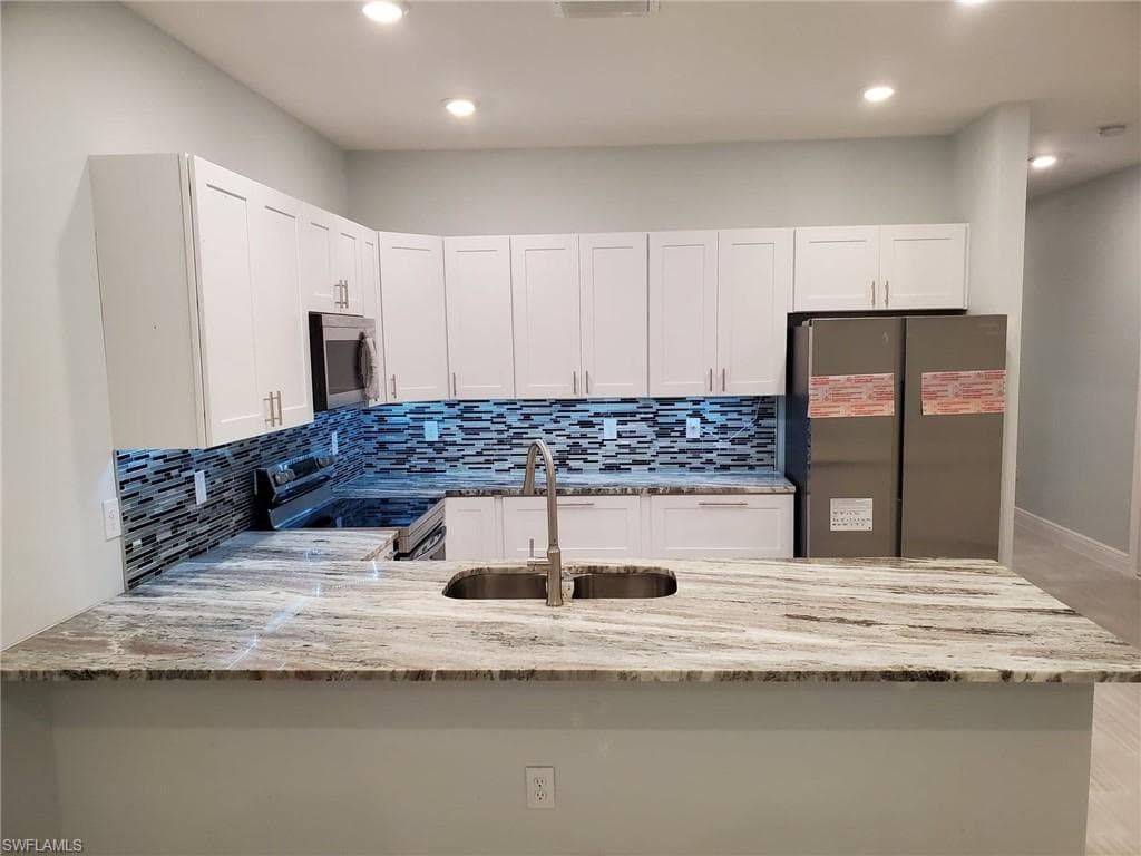5444-5446 Billings St, Lehigh Acres, FL 33971-5