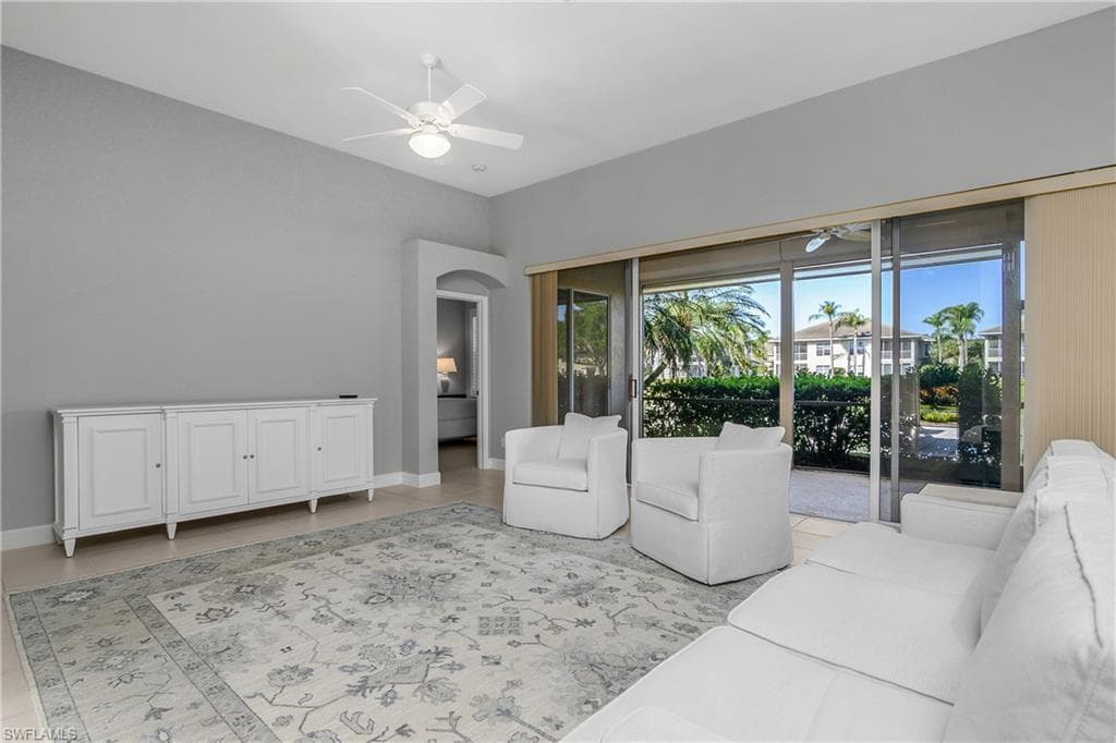 2272 Island Cove Cir, Naples, FL 34109-12