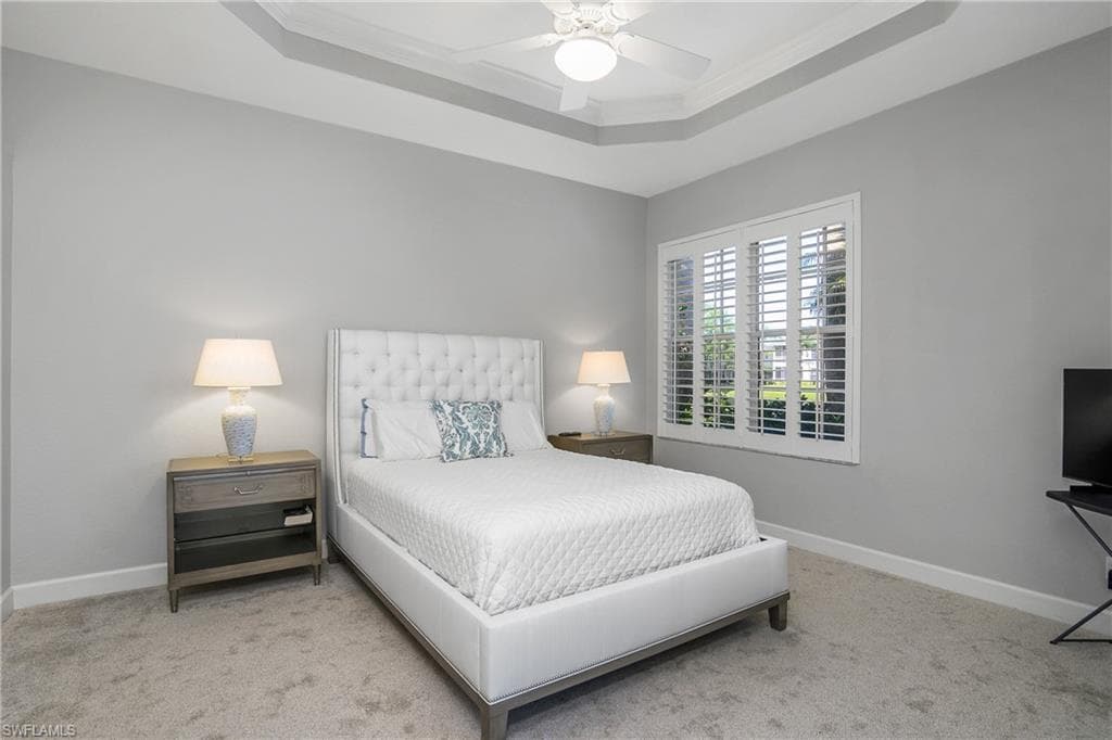 2272 Island Cove Cir, Naples, FL 34109-23
