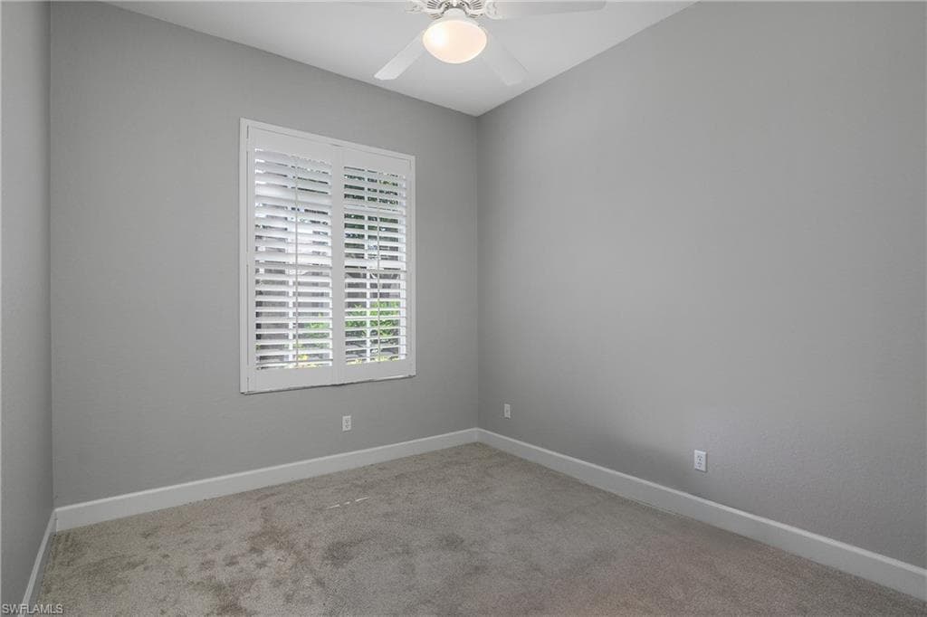 2272 Island Cove Cir, Naples, FL 34109-27