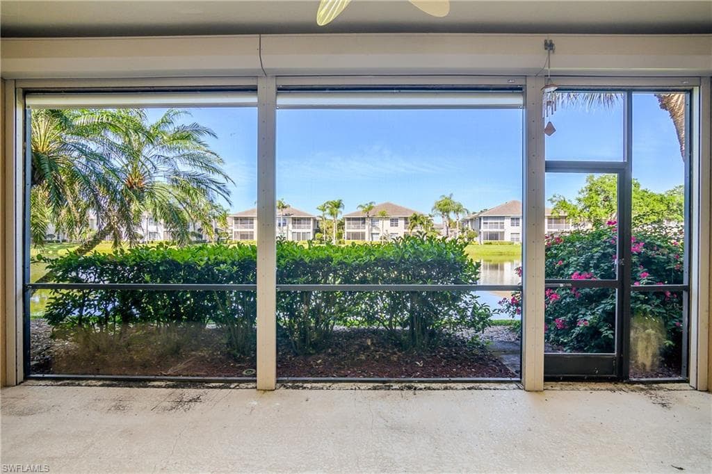 2272 Island Cove Cir, Naples, FL 34109-30