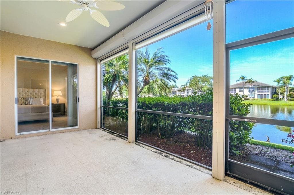 2272 Island Cove Cir, Naples, FL 34109-31