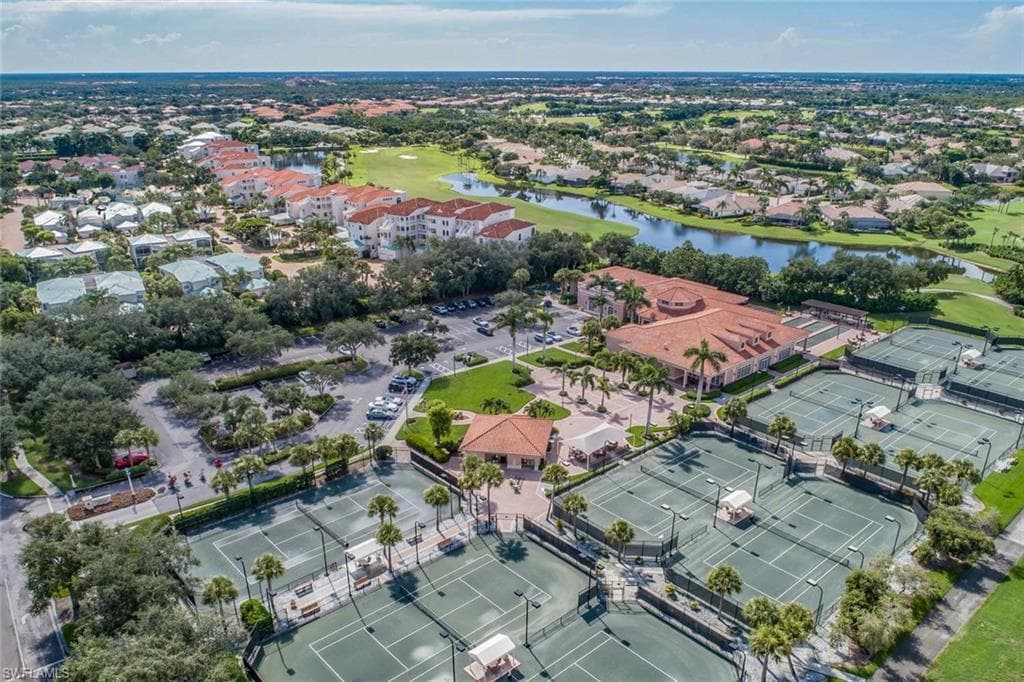 2272 Island Cove Cir, Naples, FL 34109-37