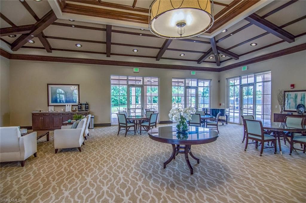 2272 Island Cove Cir, Naples, FL 34109-38
