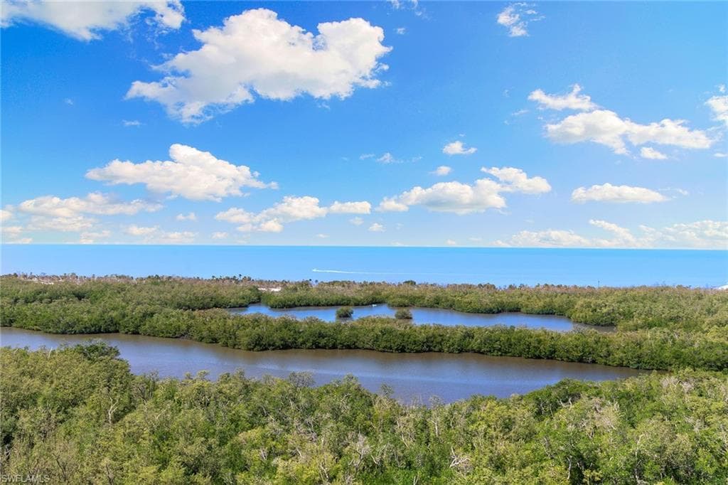 6897 Grenadier Blvd 1202, Naples, FL 34108-43