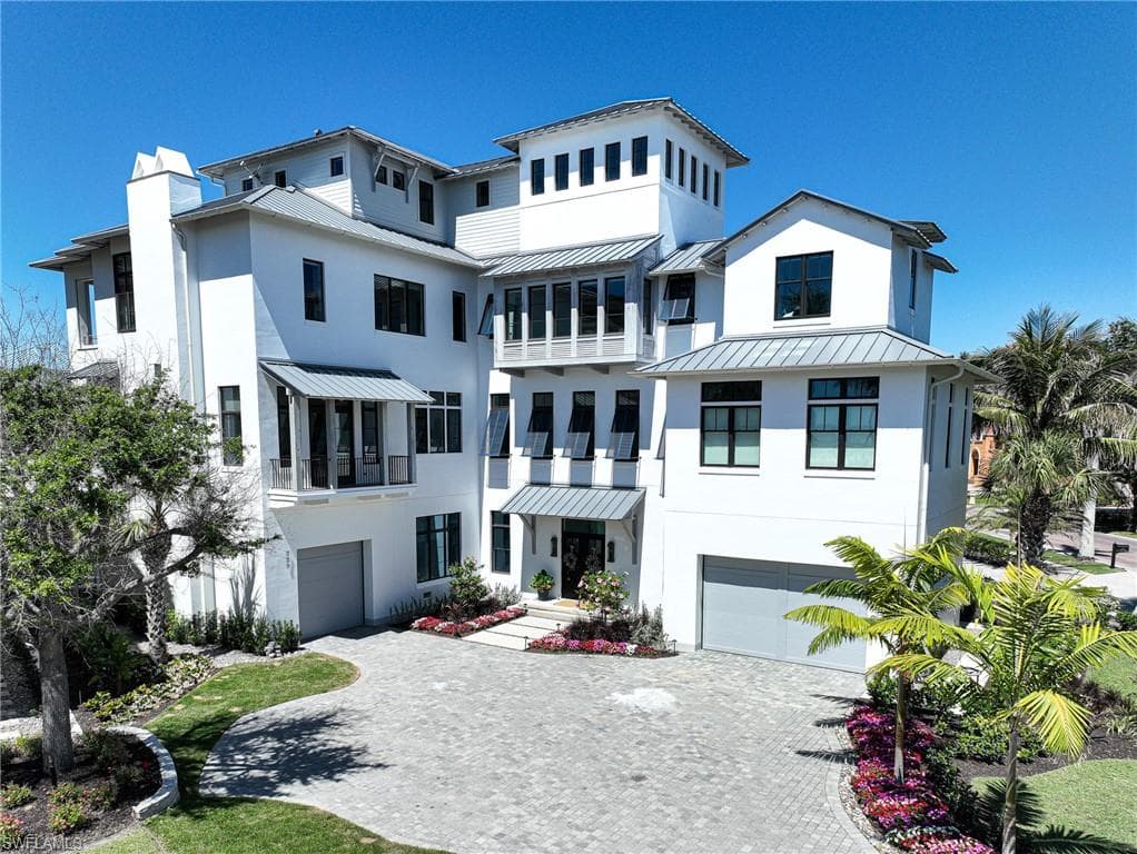 /property-images/225029300-2.jpg