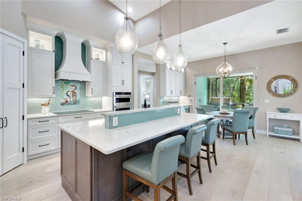 144 Wilderness Cay, Naples, FL 34114-8
