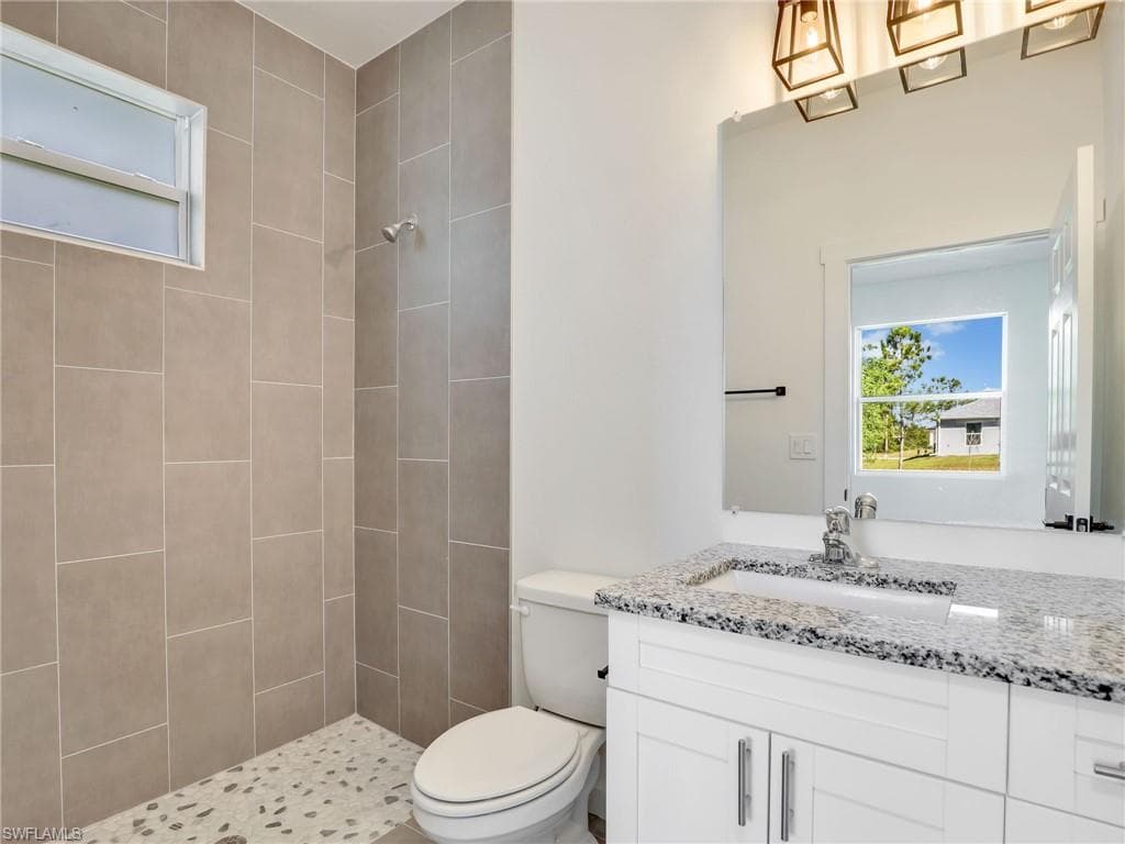 1025/1027 Meadow Rd, Lehigh Acres, FL 33973-19