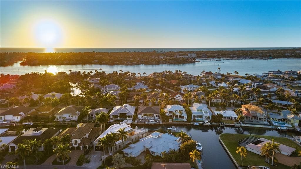1955 Tarpon Rd, Naples, FL 34102-39