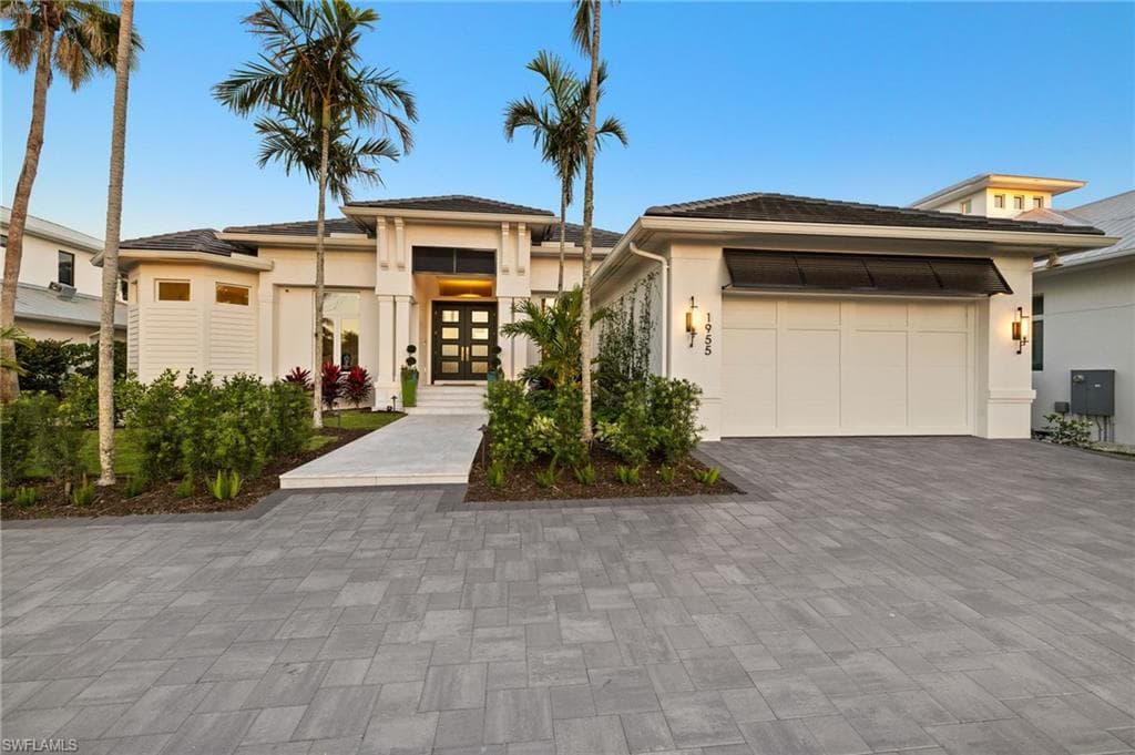 1955 Tarpon Rd, Naples, FL 34102-45