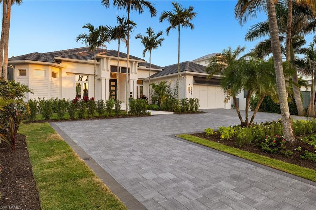 1955 Tarpon Rd, Naples, FL 34102-46