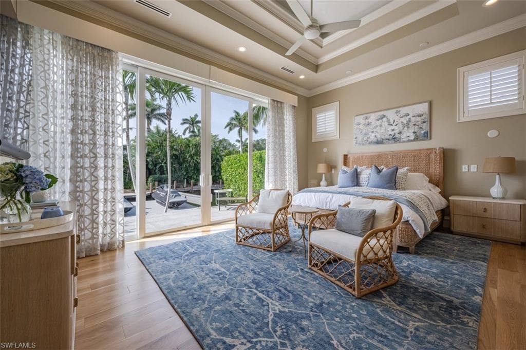 1266 Cobia Ct, Naples, FL 34102-18