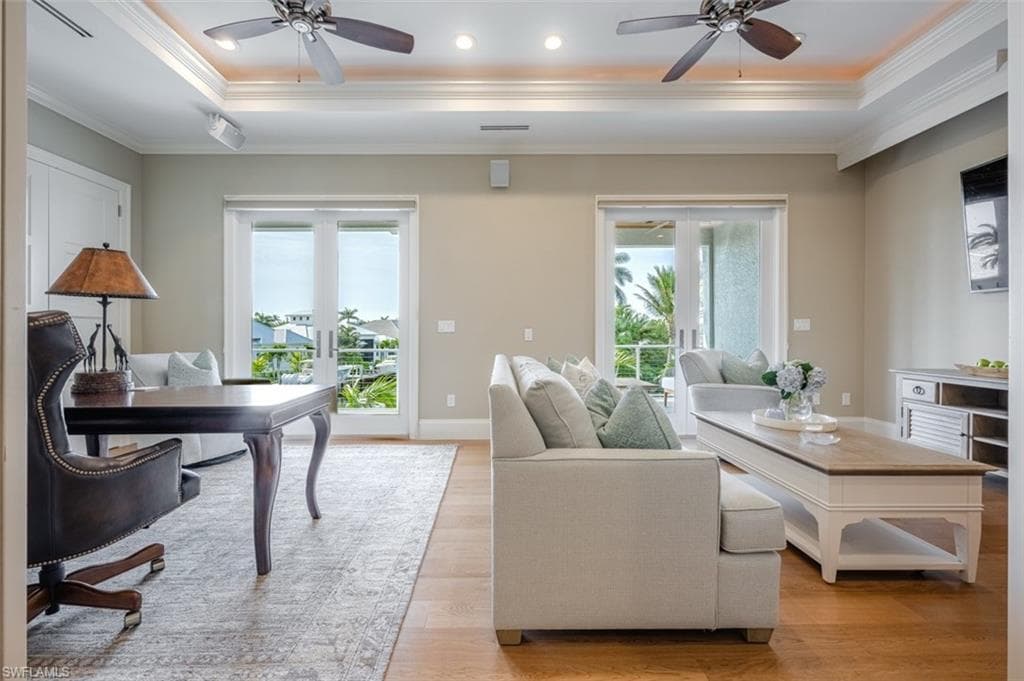 1266 Cobia Ct, Naples, FL 34102-28