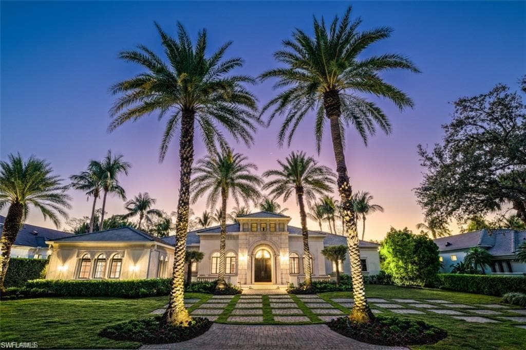 1429 Nighthawk Pt, Naples, FL 34105-1