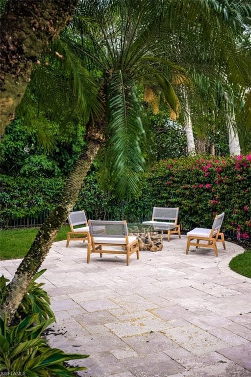 1429 Nighthawk Pt, Naples, FL 34105-45