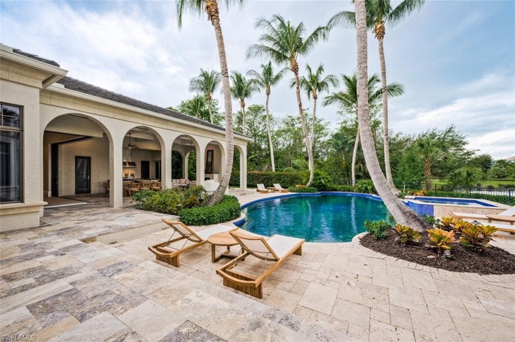 1429 Nighthawk Pt, Naples, FL 34105-49