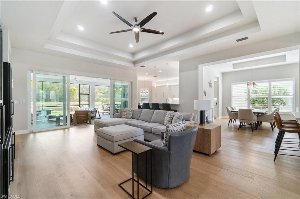 /property-images/225031291-2.jpg