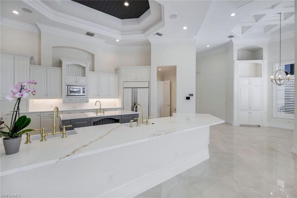 1421 Nighthawk Pt, Naples, FL 34105-17