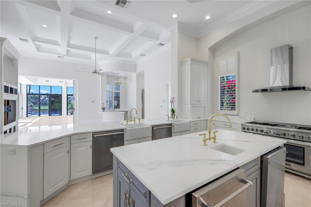 1421 Nighthawk Pt, Naples, FL 34105-19