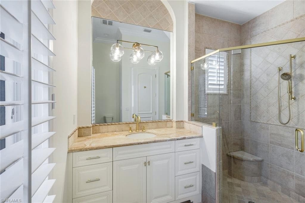 1421 Nighthawk Pt, Naples, FL 34105-35