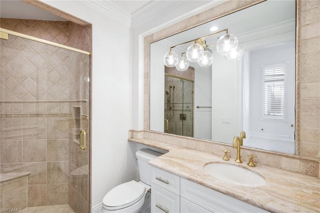 1421 Nighthawk Pt, Naples, FL 34105-37