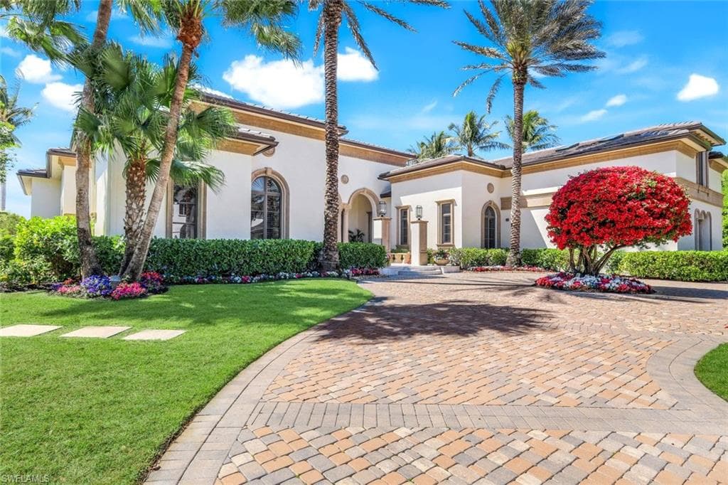 1421 Nighthawk Pt, Naples, FL 34105-7