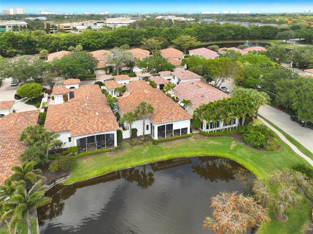 1268 Grand Isle Ct, Naples, FL 34108-29