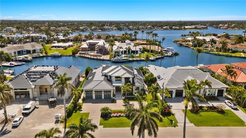 2500 Tarpon Rd, Naples, FL 34102-0